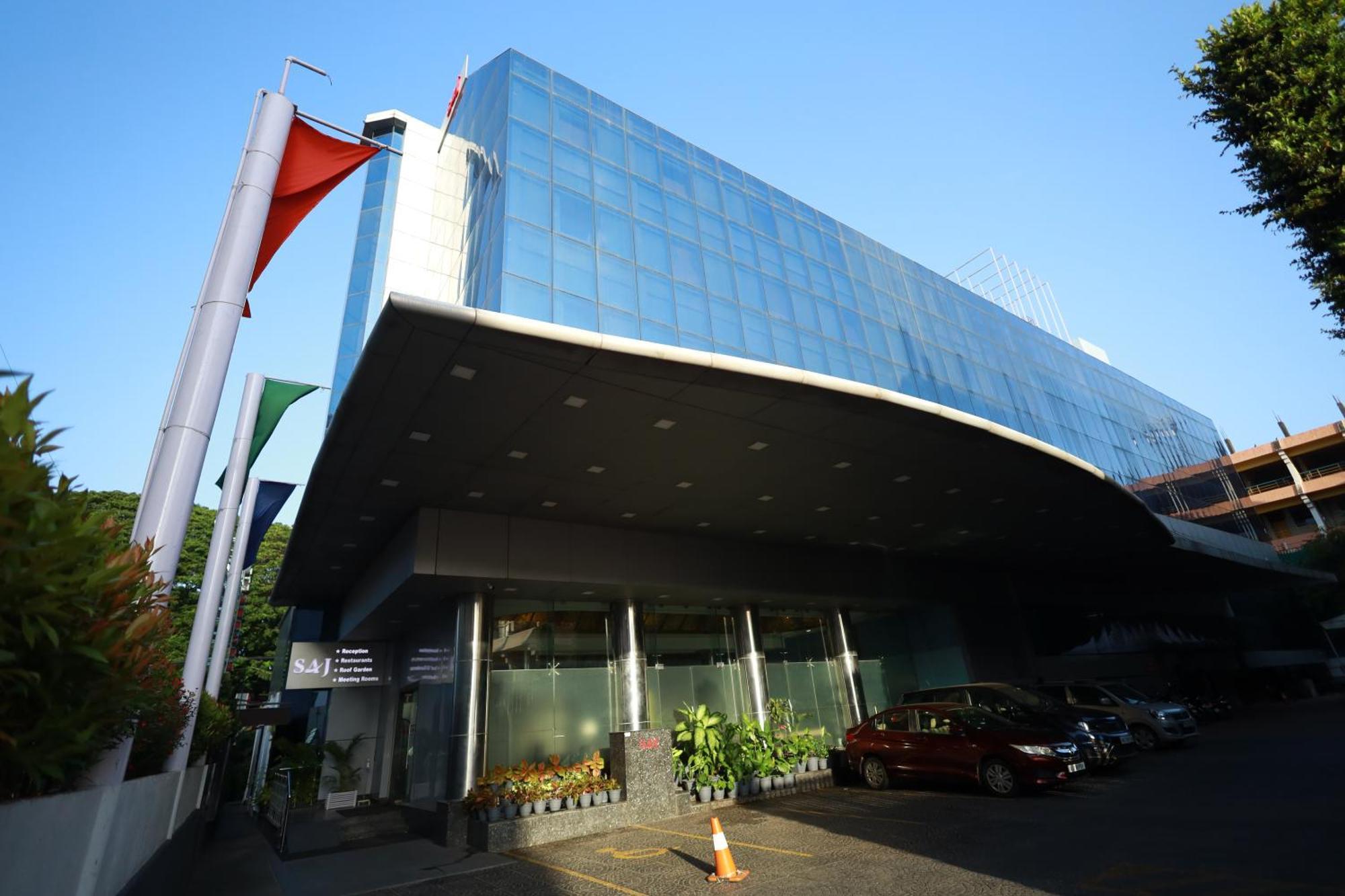 Saj Luciya -A Classified 4 Star Hotel Thiruvananthapuram Exterior photo