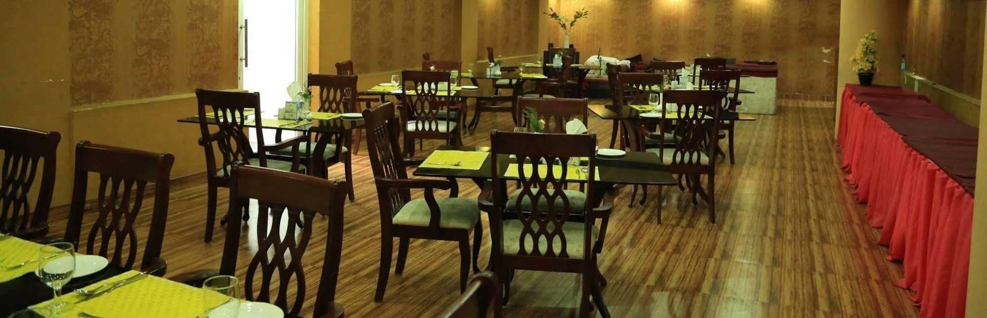 Saj Luciya -A Classified 4 Star Hotel Thiruvananthapuram Exterior photo